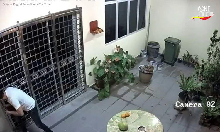 闭路电视录像捕捉抢劫