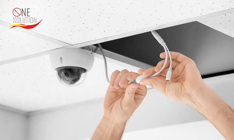 Image of a CCTV and it’s cable